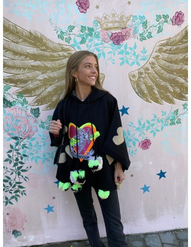 PONCHO CORTO LUZ VIBRANT ARCÁNGEL MIGUEL NEGRO Y BEIGE