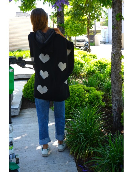 PONCHO LUZ VIBRANT ALEGRÍA NEGRO CORAZONES BEIGE