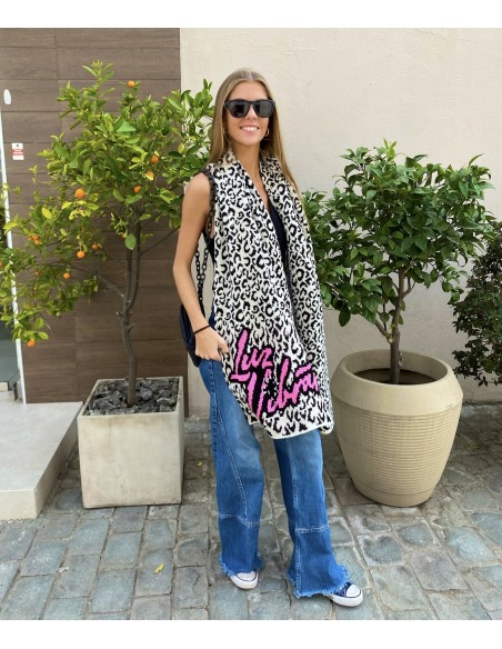 BUFANDA LUZ VIBRANT COQUETTE LEOPARDO BEIGE-NEGRO Letras Rosa